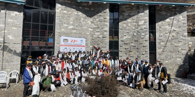 हिमाल आरोही उत्पादनमा जोड : खुम्बु क्लाईबिङ सेन्टरद्वारा १५ दिने तालिम