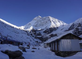 ६ तस्बिरमा हेर्नुहोस् मकालु पदमार्ग