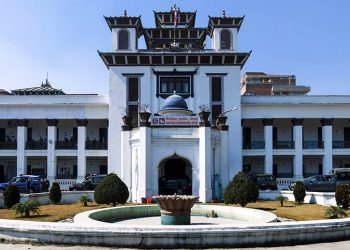 बदर मत घटाउने दबाबमा निर्वाचन आयोग, वडा–वडामा घरदैलो मतदाता शिक्षा