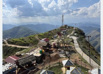 नौ महिनामा पूर्वी नाकाबाट सात हजार ६४२ पर्यटक भित्रिए