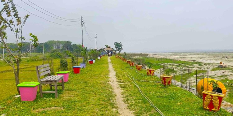 मानव–हात्ती द्वन्द्वबाट प्रभावित मेचीनगरमा निर्माण भएको ‘प्रकृति पार्क’ पर्यटकको रोजाइ