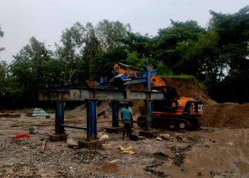 इटहरीमा स्थानीयको विरोधबीच मापदण्डविपरीत बालुवा प्रशोधन केन्द्र सञ्चालन