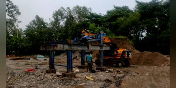 इटहरीमा स्थानीयको विरोधबीच मापदण्डविपरीत बालुवा प्रशोधन केन्द्र सञ्चालन
