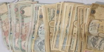 इटहरीमा नक्कली नोट र ब्राउनसुगरसहित एक युवक पक्राउ 