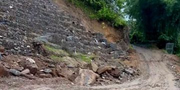 मेची राजमार्ग अवरुद्ध, इलाम–पाँचथर–ताप्लेजुङको झापासँग सडक सम्पर्क विच्छेद