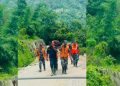 एक महिनादेखि मेची राजमार्ग बन्द, इलाममा महँगियो सामान