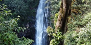 तीन झरना, एउटै खोला : पर्यटकको पर्खाइमा तीनछाँगे
