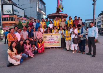 भोटेकोशी बाढीका मृतकप्रति इटहरीमा दीप प्रज्वलन