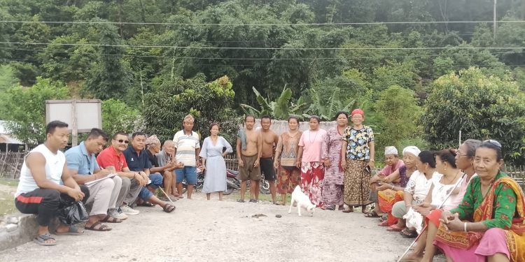 विकास निर्माणमा हातेमालो श्रमदान