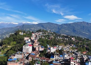 मौसम खुलेपछिको खाँदबारी बजार