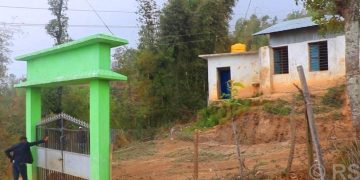 हतुवागढीका सामुदायिक विद्यालयमा घेराबारा निर्माण